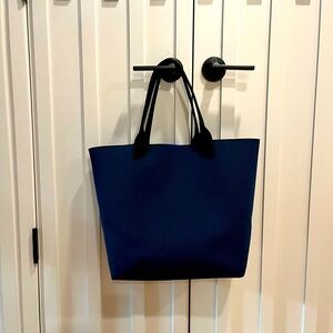 Rothy’s Lightweight Tote -Sapphire/Onyx
